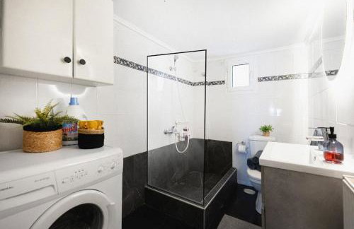 Central 3BR Apartment with Balcony - Foto 27