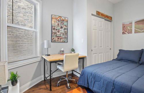 Game Day Getaway - 3BR in Vibrant Wrigleyville - Foto 3