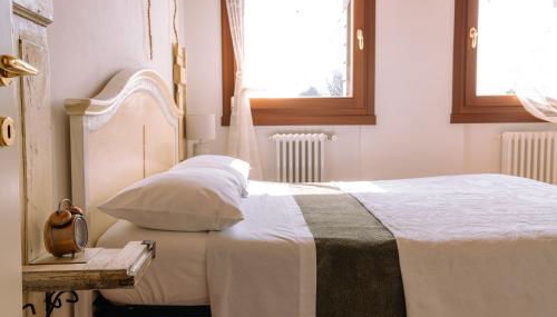 Venice's neighbor Home - Photo 2