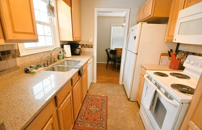 3 Bedroom Home 7 Blocks From ND Firepit 54231 - Foto 4