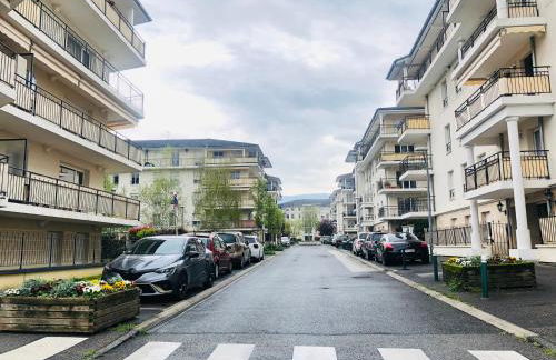 Beautiful Apartment near Geneva - Photo 19