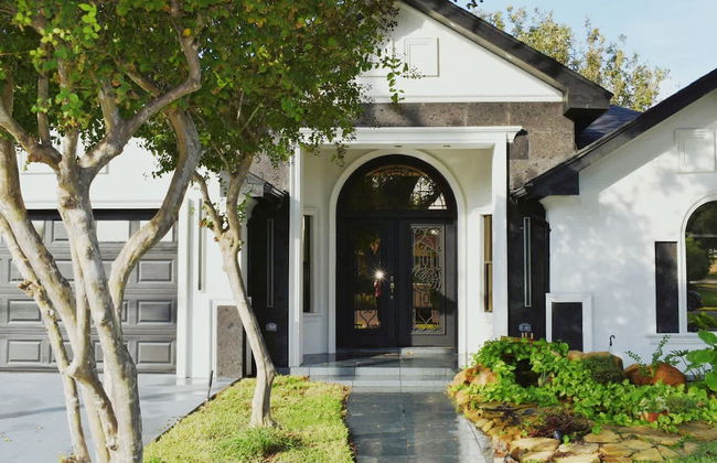 Family Luxury Home With Pool in Mcallen Near by Hospitals and Stores - Foto 1