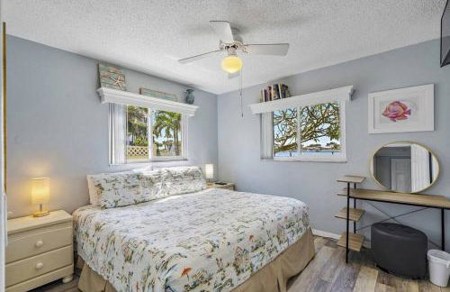 Malyn 108, Updated Waterfront condo, private patio - Foto 8