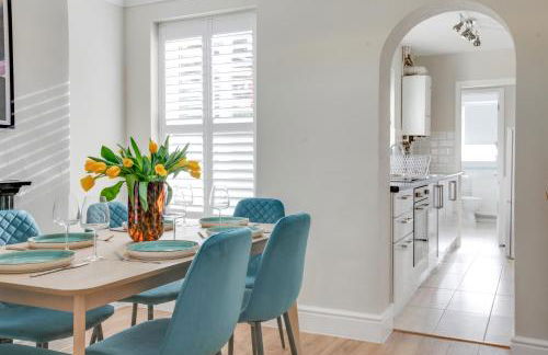 Ann’s Place - 2 Bed House Central Romford - Free Parking & Garden - Foto 15