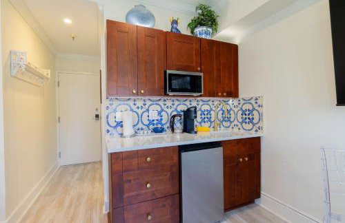 Palm Beach Island Condominiums - Photo 20