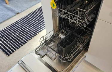 StayZen Apartments - Free Parking & Private Garden Ground Floor Central Woking - Business & Leisure - Photo 50