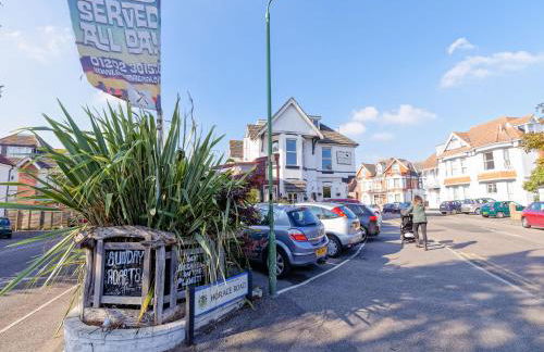 Sea Road Apartments - Photo 48