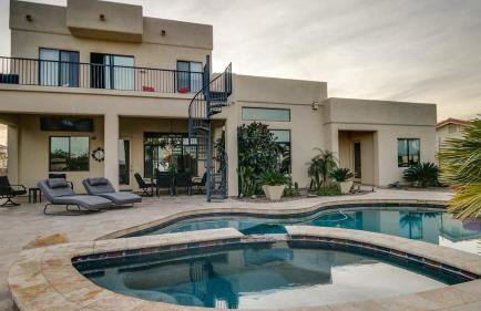 Luxury Contemporary Sanctuary w/ Pool and Views! - Foto 94