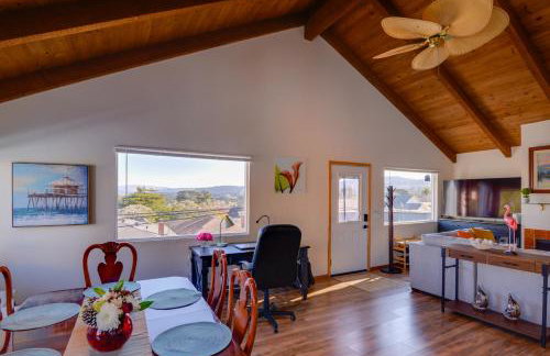 Breezy and Central Monterey Apt with Bay View! - Foto 2