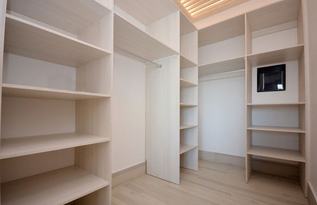 Mayan Monk - Photo 53