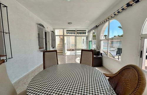 Villa with Pool, Chill-Out & BBQ - Foto 48