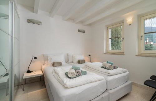 Villa Oleandri, con Piscina privata e Vista Lago - Foto 10