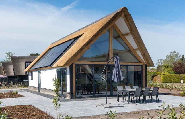 Chic Thatched-roof Stay - Foto 14