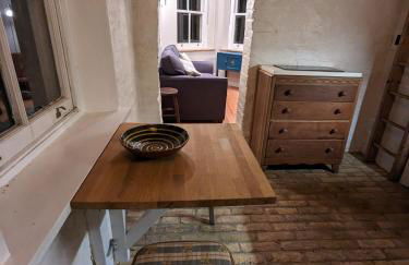 The Lookout: Cosy Compact Cottage - Photo 13