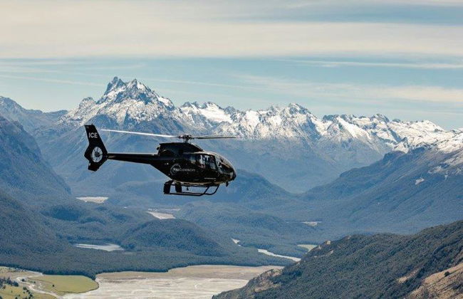 Milford Sound und Middle Earth Wasserfälle Heli Hike Tour - Foto 3