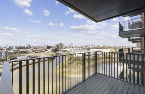 Stylish 2 Bed Near Excel, Canning Town & O2 - Photo 8