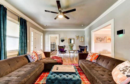 Boho Bungalow-walk to Plaza District can sleep 8 - Foto 1