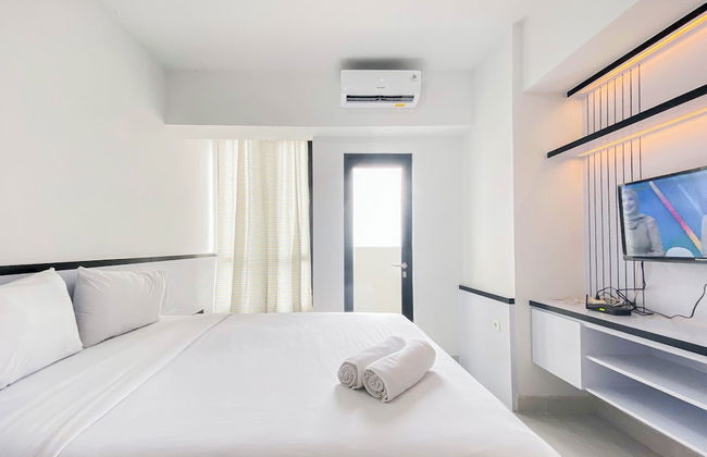 Homey And Cozy Studio Apartment At The Alton - Foto 5