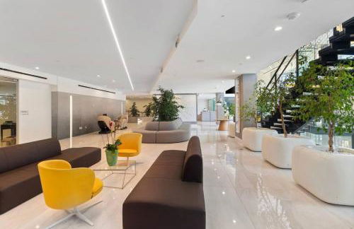 Stylish 2BR Loft with Top-Tier Amenities - 104 - GL - Foto 26