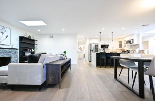 @ Marbella Lane - Exquisite Home 3BR - Photo 10