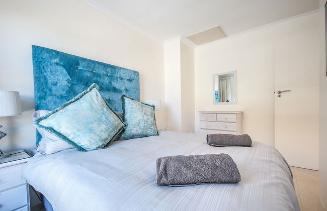 3 Canterbury Square - Photo 5