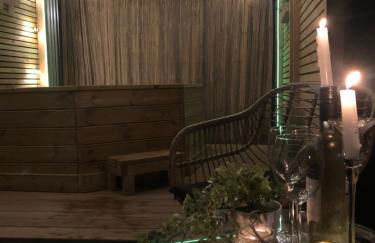 Shepherds Hut - Photo 35