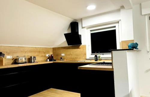 REMA Homes - Dachgeschoss Klima 3x Queen-Size Balkon Küche TV - Foto 4