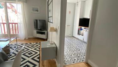 Appart 2 pièces avec parking QUARTIER DU LAC - Foto 3