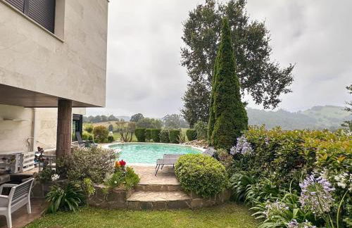 Espectacular casa con piscina - Foto 37