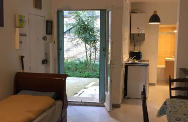 Proche du Château de Versaillles une Chambre avec Jardin - Foto 1