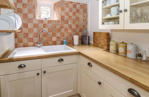 Buttercup Cottage - Photo 10