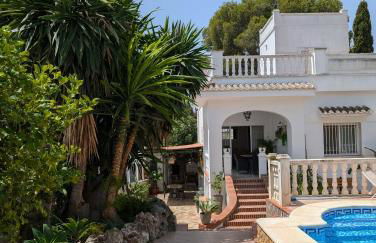 Chalet independiente con piscina - Photo 3