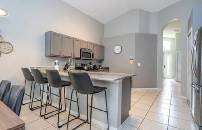 Amazing 5 BR w Game Room Minutes From Disney - Foto 20