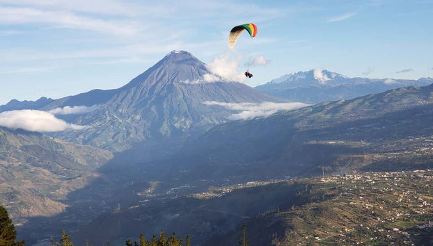 Sorvolando le montagne dell'Ecuador