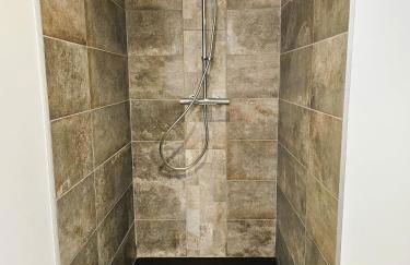 Mitrons - Apt B - Photo 14