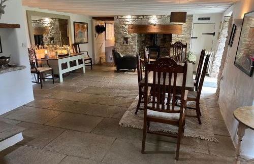 The Old Farmhouse - Photo 3