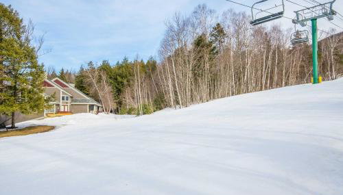 Updated Condo Next to Burke Mountain Bike Trails! - Foto 3