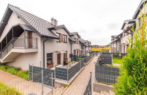 Modlnica Wierzbowa Cosy Apartment by BookingHost - Foto 19