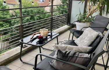 Un balcon à Monplaisir- 4 lits -garage - 47m2 - Foto 6