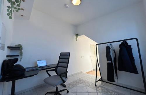 Parkplätze, Einzelbetten, 2 Balkone, fast Wi-Fi 100 Mbit, Homeoffice, Aufzug, lichtdurchflutet, Panoramablick - Foto 32