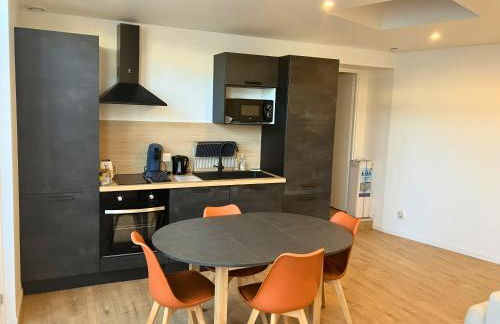 Beau T2 moderne et calme - gare & centre - idéal pro-couple-famille - Foto 5