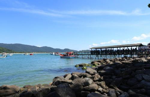 Casinha 2Q com churrasqueira com Ar condicionado - Praia da Armação - Foto 3