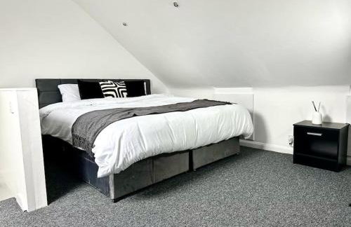 Serviced 4 bed 2 bath Manor Park House - Foto 21