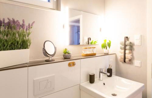 MiCasa OL - Modernes Penthouse - Stellplatz - Küche - WLAN - Dachterrasse - Photo 28