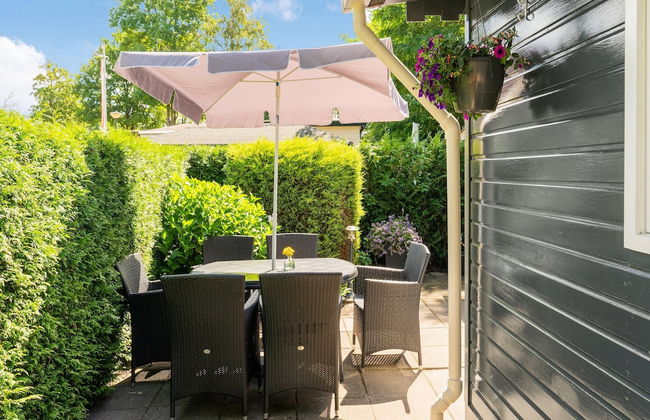 Lovely Wooden Chalet With Garden in Reutum - Photo 18