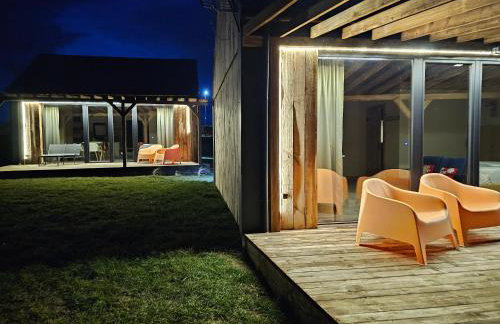 Stodoły w Bieszczadzie domy z basenem i widokiem na góry - Photo 33