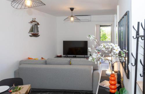 MAISON LEUCATINE - Classée 4 étoiles ! BBQ & Terrasse Privée - Climarisation & Parking privé - Séjour PROCHE PLAGE et IDEAL Famille - OFFRE SPECIALE - - Photo 8