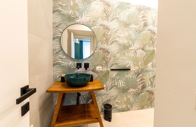 Fran City Suite - Photo 17