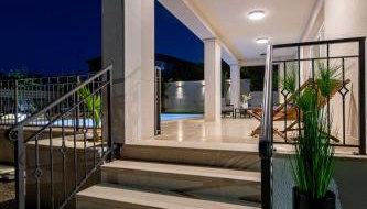 Villa Pafran with heated pool Krk - Foto 4