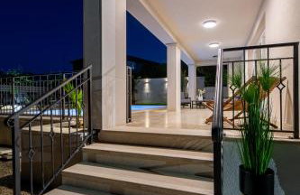 Villa Pafran with heated pool Krk - Foto 4